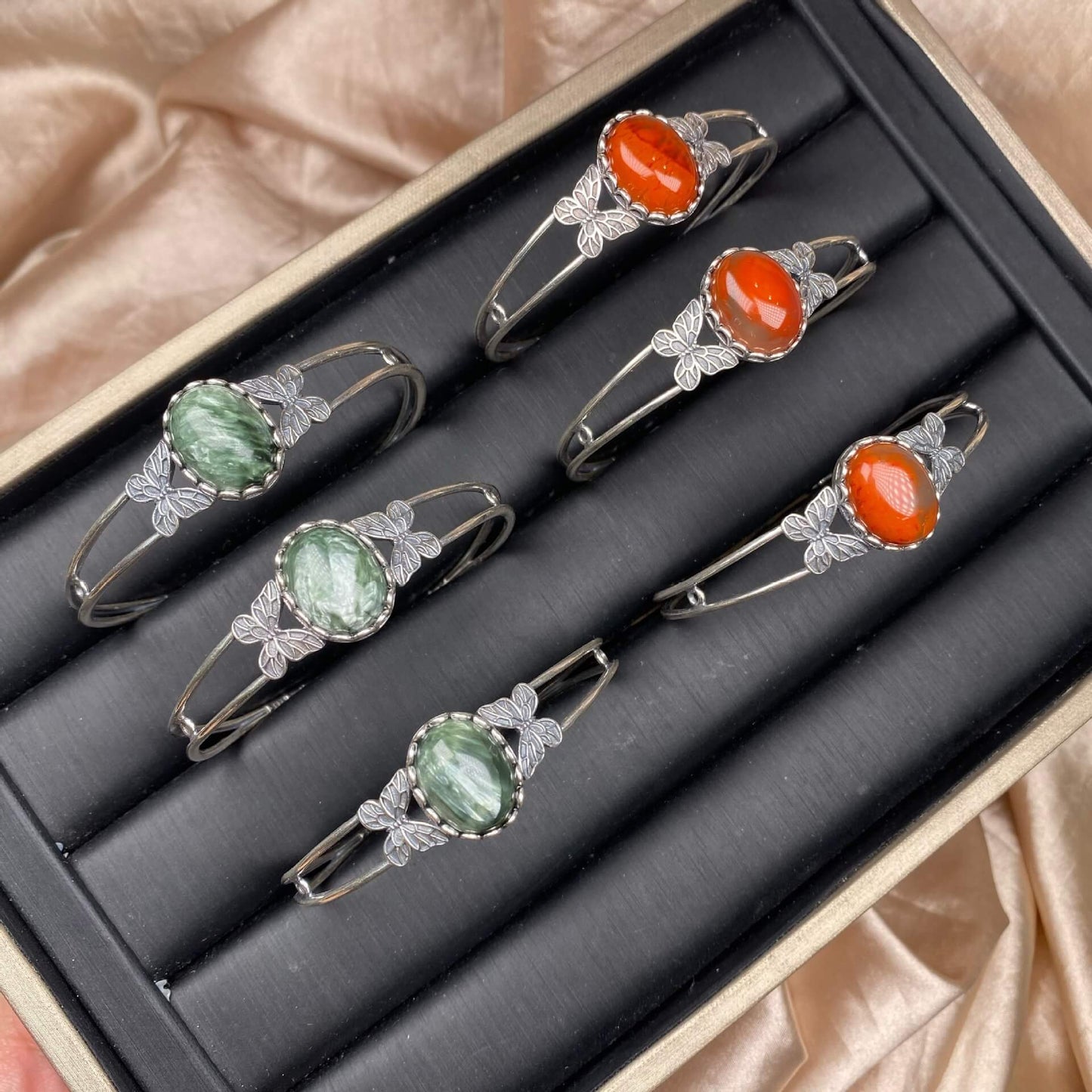 Old wax, green dragon crystal, south red, rose crystal, blue crystal, Peter stone bangle bracelet S925, silver inlaid, retro open bracelet