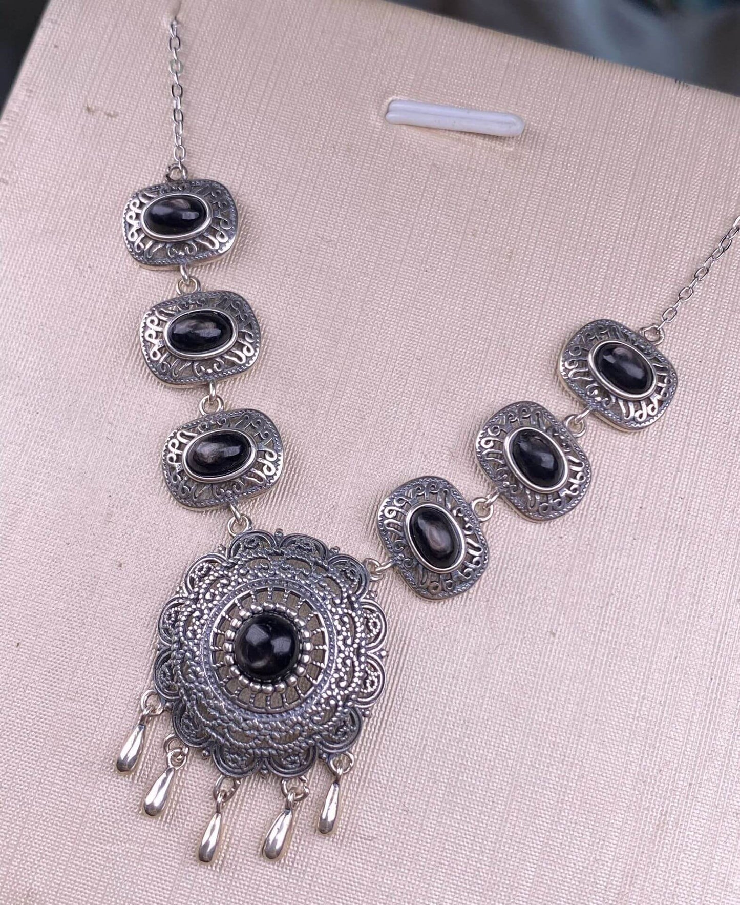 Citrine, black opal, black shell, garnet, purple dragon crystal, moonstone, purple tooth black, red jasper, jasper, golden fortune stone, copper hair crystal, gray moonlight, amethyst, s925 collarbone chain necklace