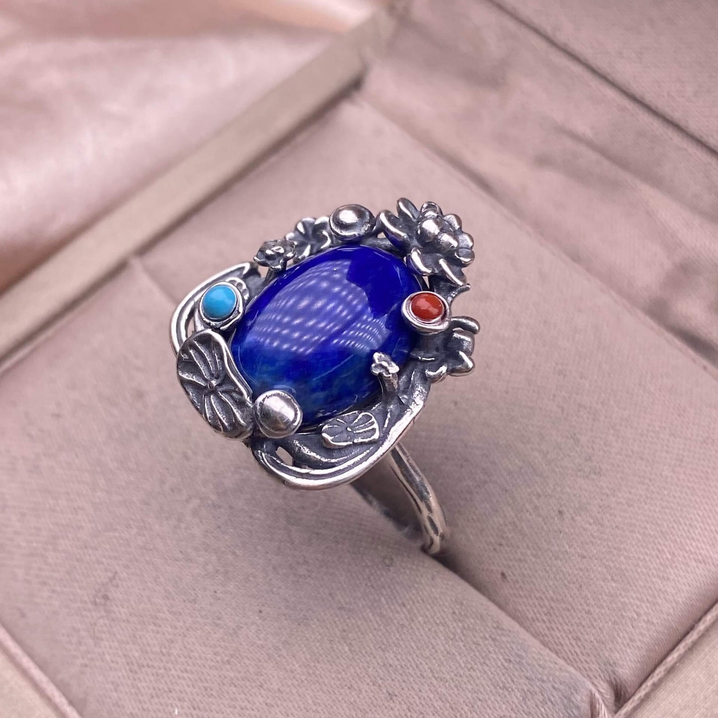 Aquamarine Lapis lazuli, raw blood amber, amethyst, golden sun, purple dragon crystal ring s925, silver inlaid with retro silver, exquisite Nepalese aged women's jewelry, European and American cross-border ring