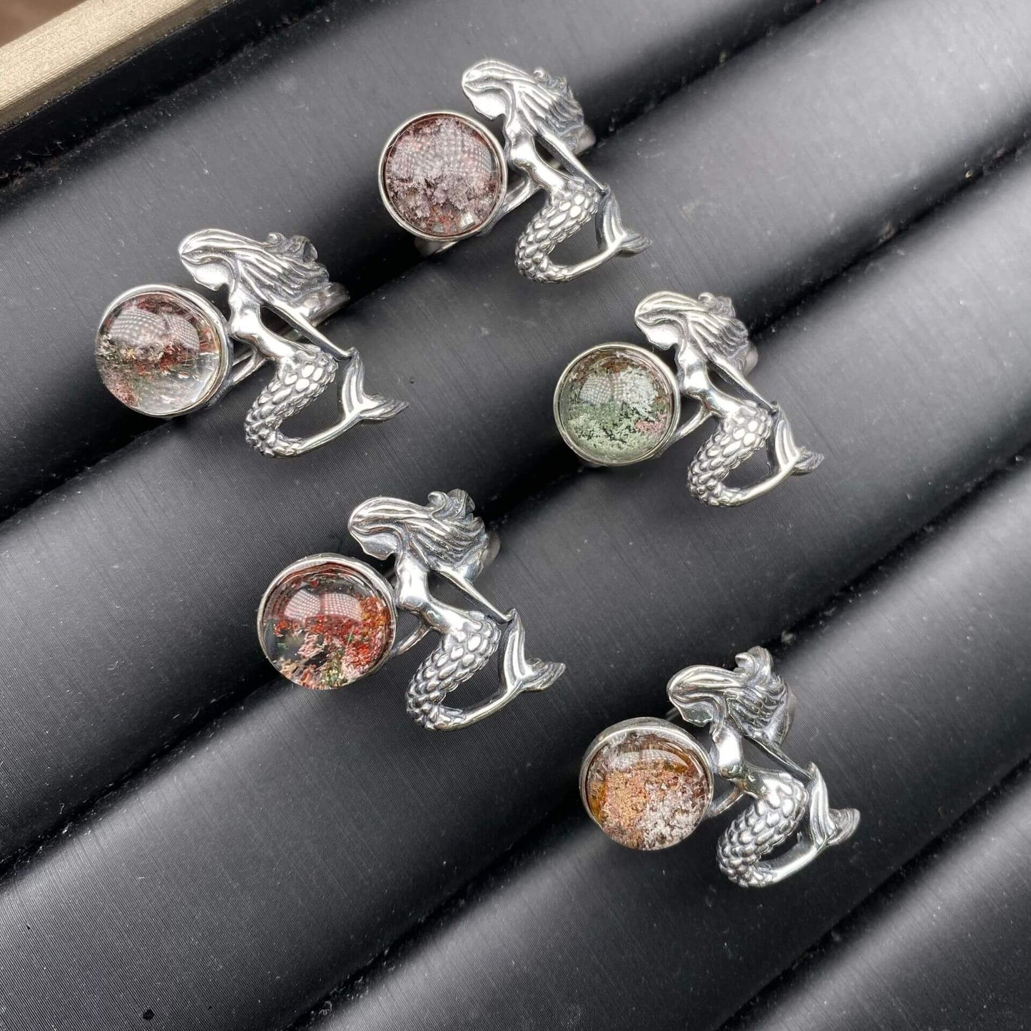 Old wax, amethyst, ghost, garnet, rose quartz golden fortune stone ring S925 in silver, mermaid shaped Silver