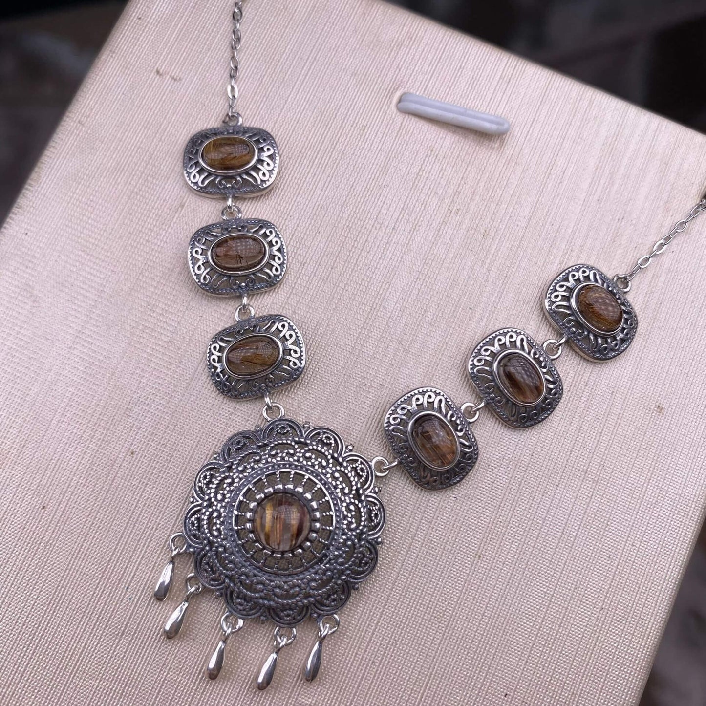 Citrine, black opal, black shell, garnet, purple dragon crystal, moonstone, purple tooth black, red jasper, jasper, golden fortune stone, copper hair crystal, gray moonlight, amethyst, s925 collarbone chain necklace