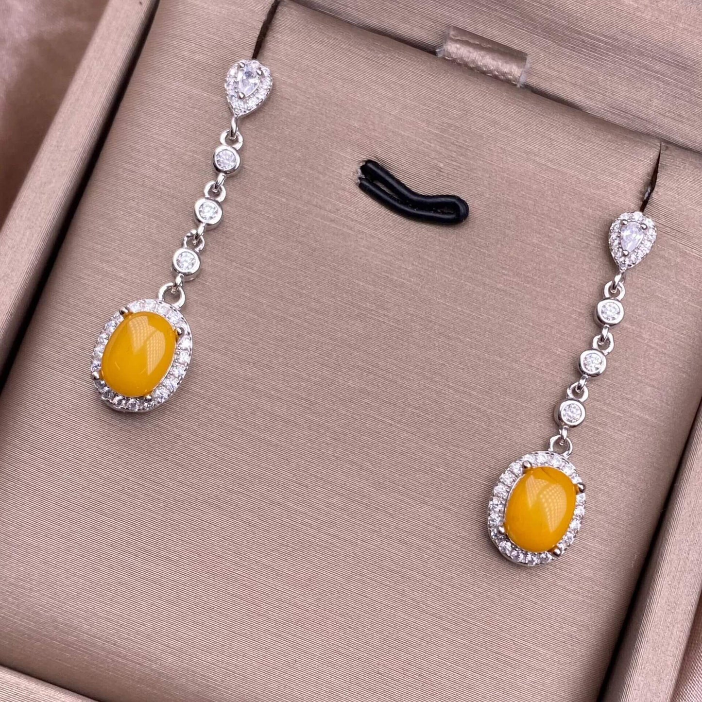 Old wax, garnet, blue topaz, citrine, amethyst, diopside, Swiss blue topaz, peridot, black opal, opal earrings S925