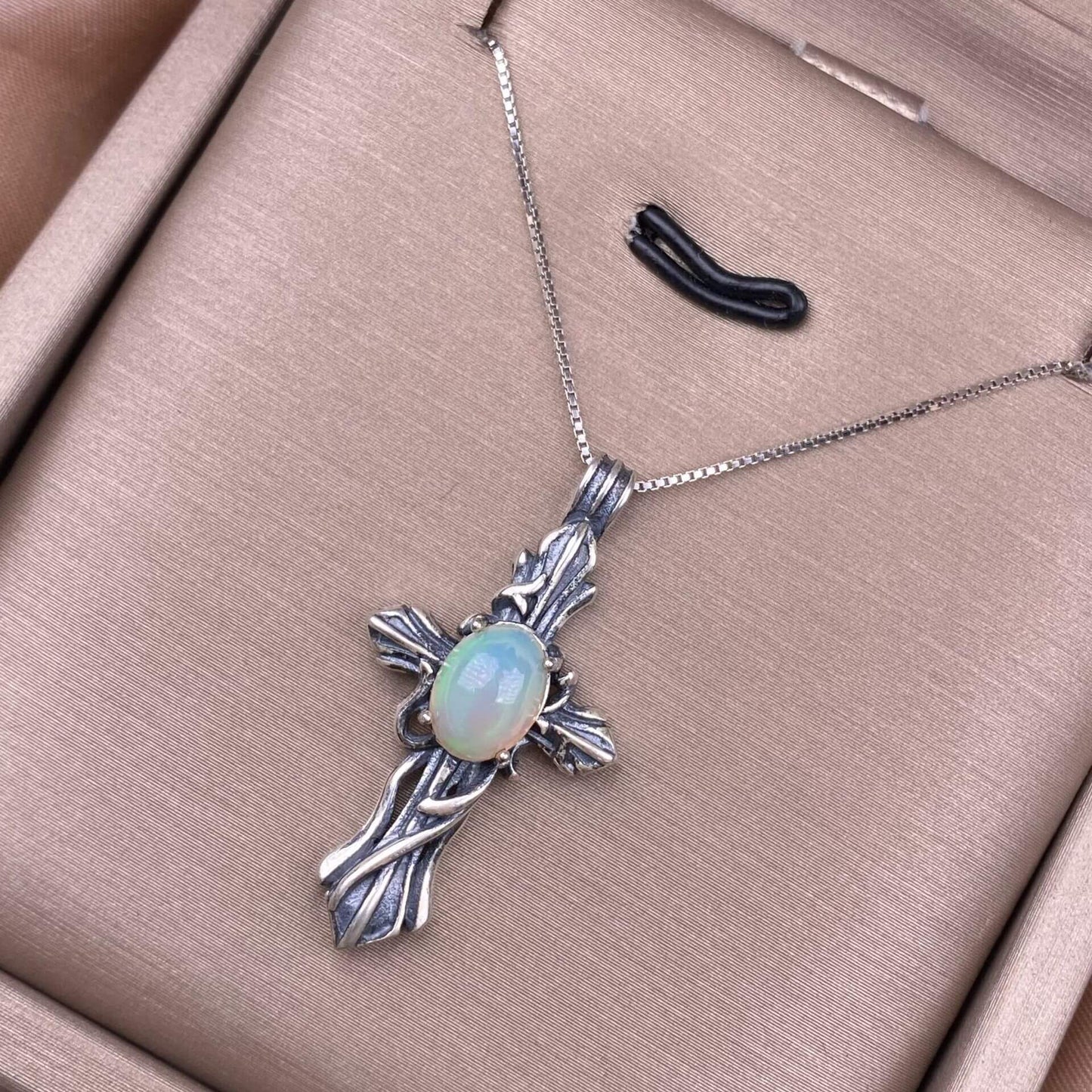 Opal, abalone shell, Larima sea crest stone, grey moonstone, aquamarine, jasper, citrine, turquoise, old waxS925 silver inlaid retro silver cross pendant, aged, personalized and fashionable OL necklace Pendant