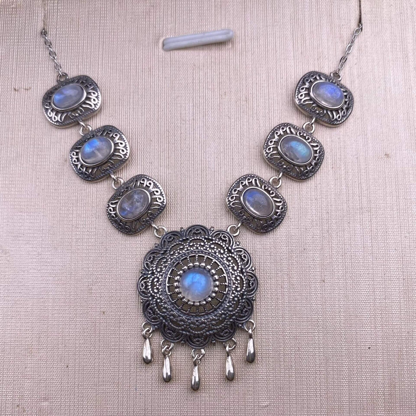 Citrine, black opal, black shell, garnet, purple dragon crystal, moonstone, purple tooth black, red jasper, jasper, golden fortune stone, copper hair crystal, gray moonlight, amethyst, s925 collarbone chain necklace