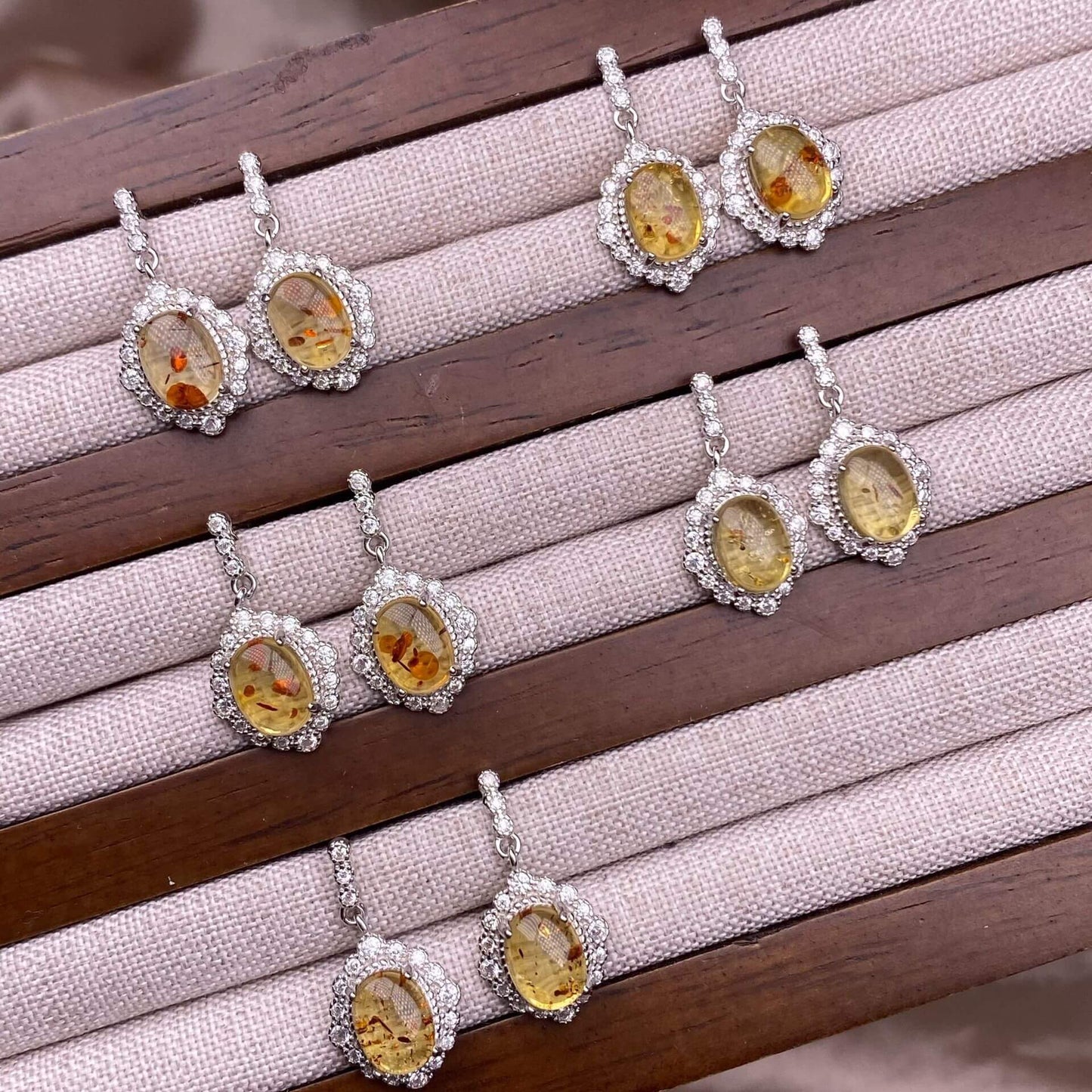 Old wax, Golden Sun, aquamarine, flower amber, citrine, Lapis lazuli, Amethyst, aquamarine, rose quartz, Grey moonlight, Golden Fortune Stone, Black shell Hetian jade, turquoise, Larima sea pattern stone, grape stone earrings S925