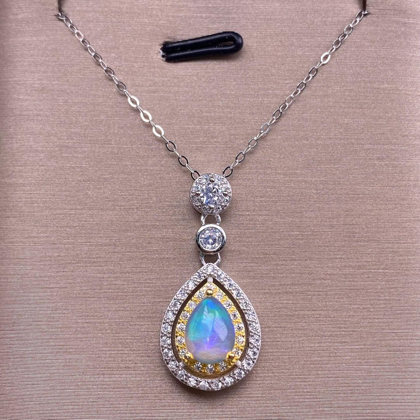 Peridot, topaz, opal, amethyst, pink topaz S925 silver inlaid retro silver cross pendant, aged, personalized and fashionable OL necklace, dazzling and uncluttered trendy Jewelry 2005