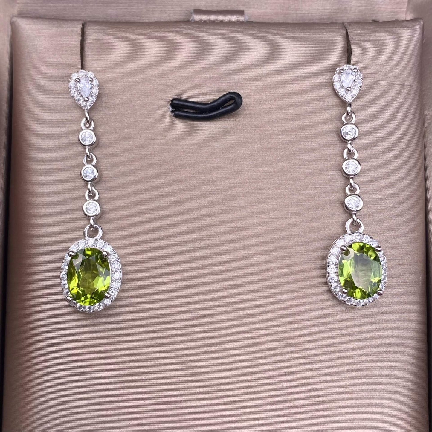 Old wax, garnet, blue topaz, citrine, amethyst, diopside, Swiss blue topaz, peridot, black opal, opal earrings S925