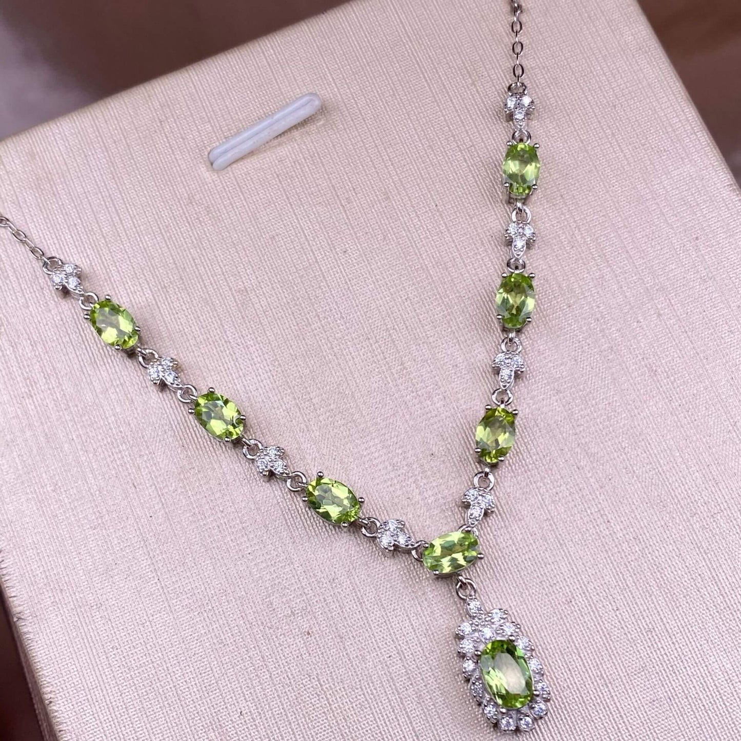 Opal/Black Opal/Turquoise/London blue topaz/Olivine/Garnet/ Hetian jade/Amethyst/Topaz S925 necklace, silver inlaid with full diamonds, exquisite light luxury evening wear chain, Opal collarbone chain, fashionable office lady