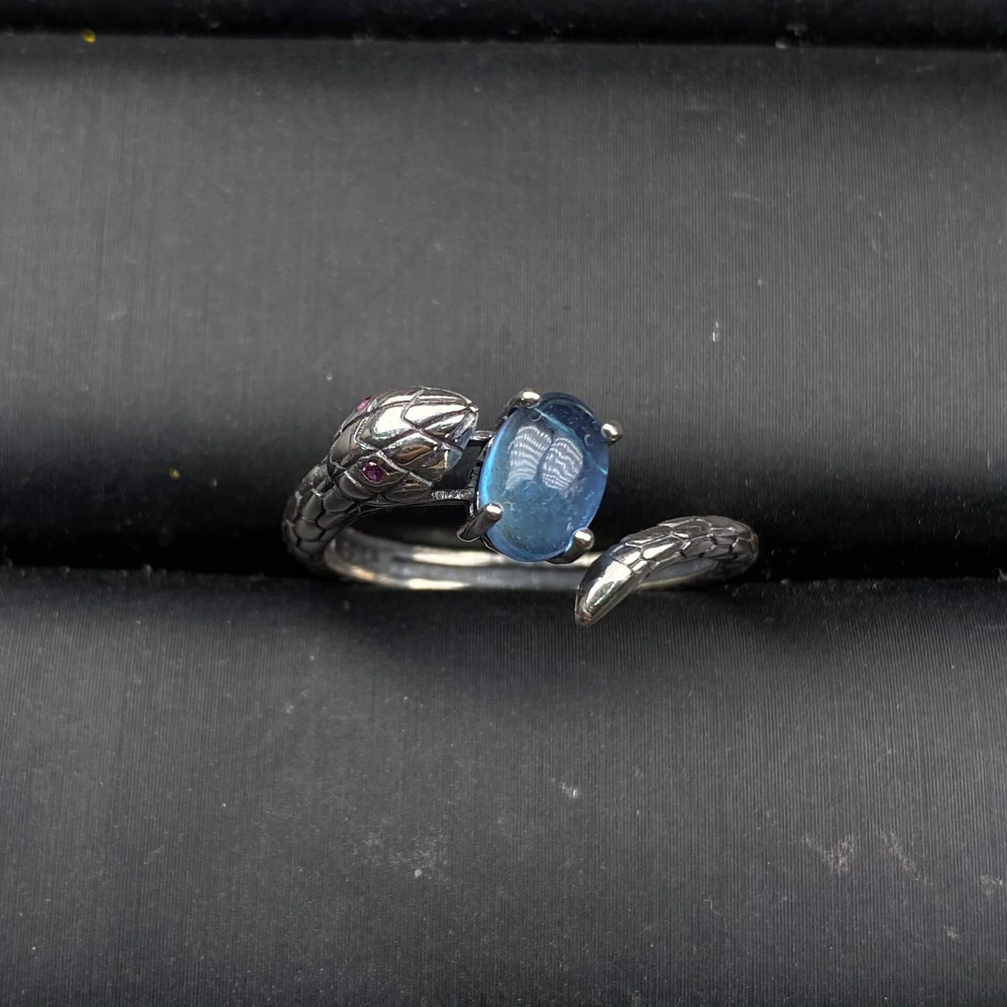 Aquamarine ring s925, silver inlaid retro snake ring, exquisite, full of diamonds, fresh and delicate women's jewelry, simple colored gemstone