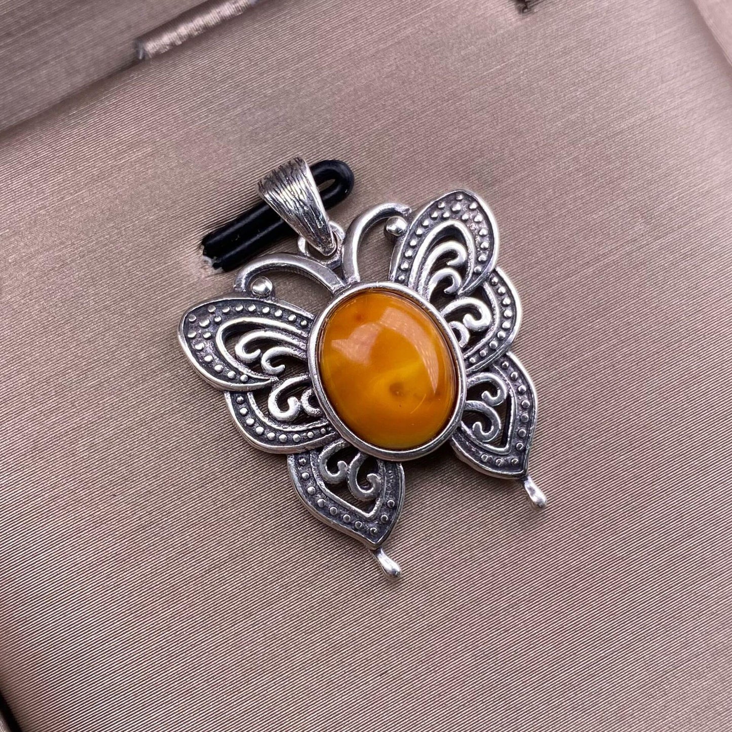 Lalima sea Pattern Stone Rose quartz, blue moonstone, aquamarine, old wax, flower amber, amethyst, turquoise, Hetian jade, grape stone pendant S925 silver inlaid retro butterfly necklace pendant