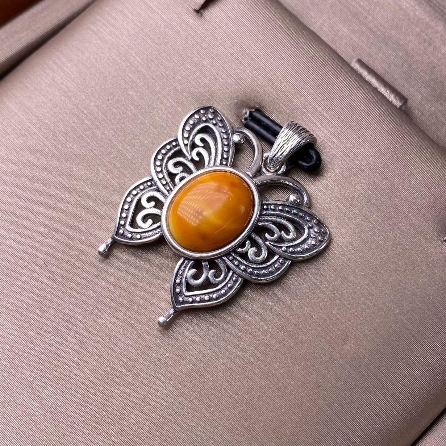 Lalima sea Pattern Stone Rose quartz, blue moonstone, aquamarine, old wax, flower amber, amethyst, turquoise, Hetian jade, grape stone pendant S925 silver inlaid retro butterfly necklace pendant