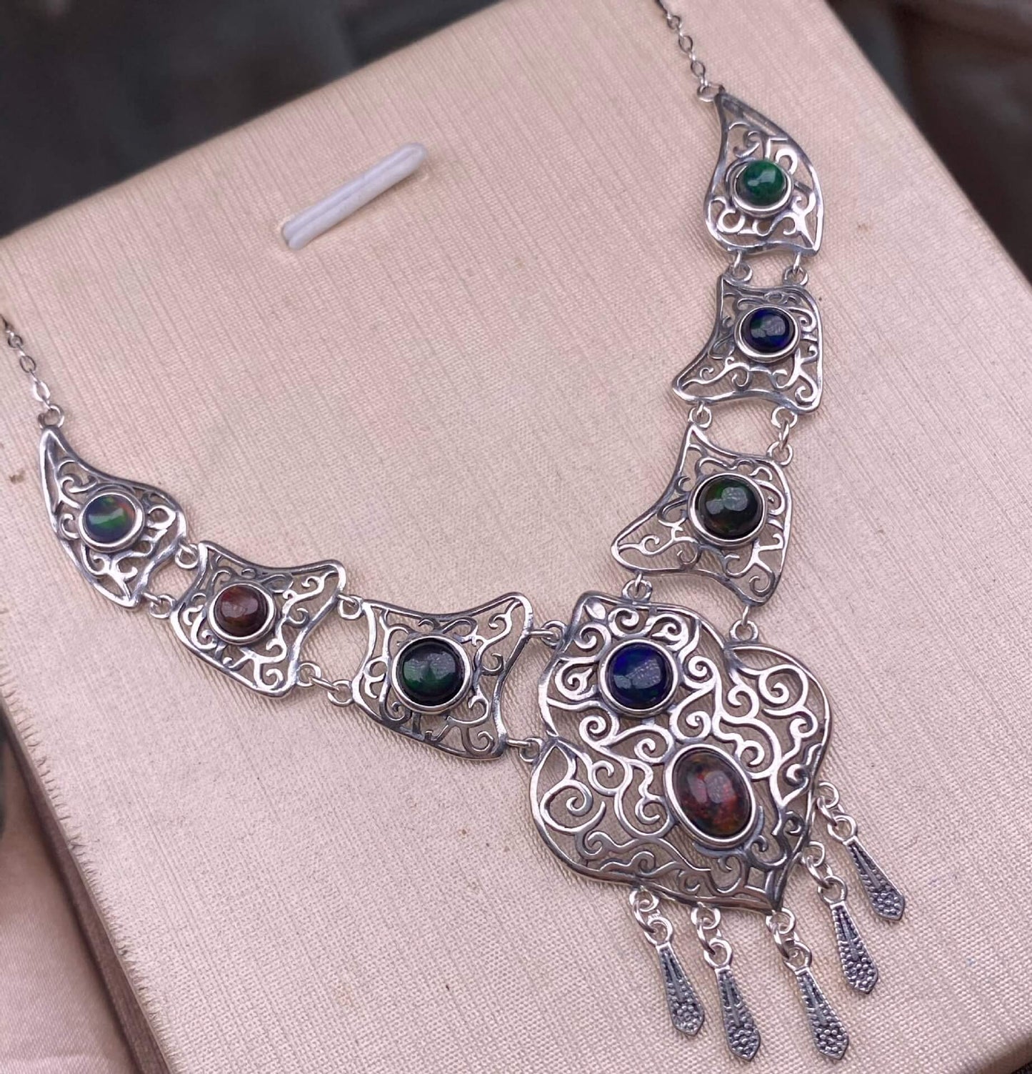 Jin Yun stone, black opal, lapis lazuli, south red stone, moonstone, turquoise S925 necklace, silver inlaid with full diamonds,s925 collarbone chain, silver-encrusted little rabbit children pendant, garnet quality, pure water flawless