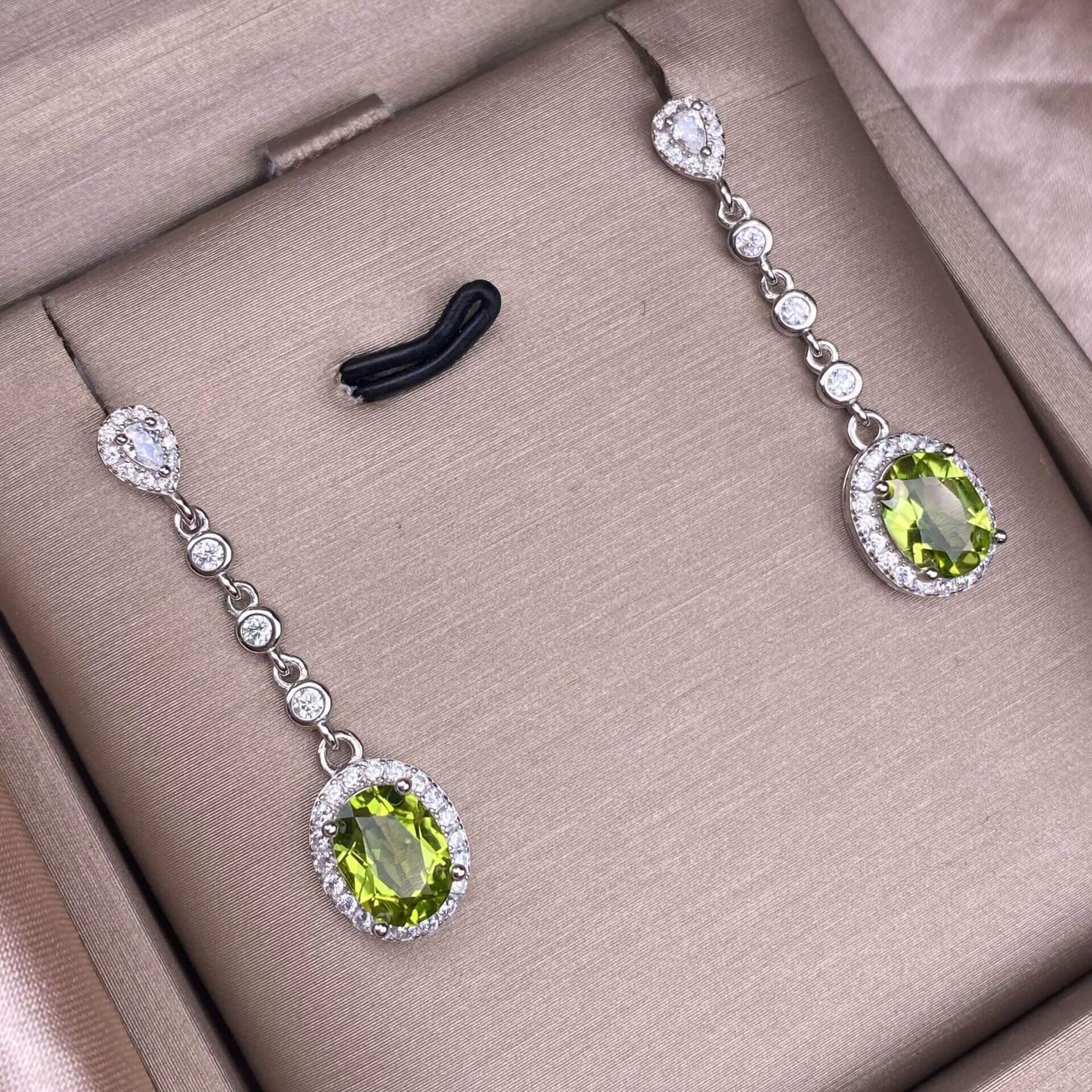 Old wax, garnet, blue topaz, citrine, amethyst, diopside, Swiss blue topaz, peridot, black opal, opal earrings S925