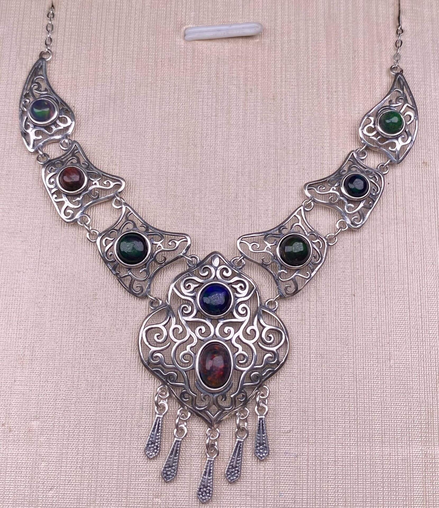 Jin Yun stone, black opal, lapis lazuli, south red stone, moonstone, turquoise S925 necklace, silver inlaid with full diamonds,s925 collarbone chain, silver-encrusted little rabbit children pendant, garnet quality, pure water flawless