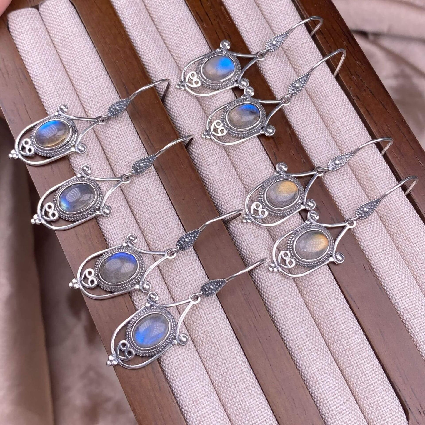 Old wax, cut garnet, round garnet, grape stone, opal, flower amber, tea crystal, grey moonstone, turquoise, aquamarine, ghost stone, sea pattern stone, amethyst earrings S925, silver inlaid exquisite and light luxury women's earrings