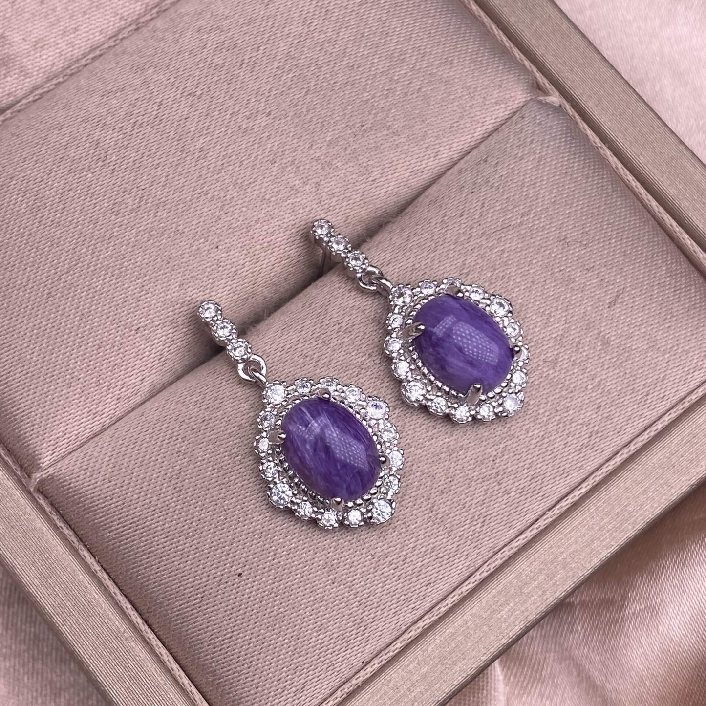 Old wax, Golden Sun, aquamarine, flower amber, citrine, Lapis lazuli, Amethyst, aquamarine, rose quartz, Grey moonlight, Golden Fortune Stone, Black shell Hetian jade, turquoise, Larima sea pattern stone, grape stone earrings S925