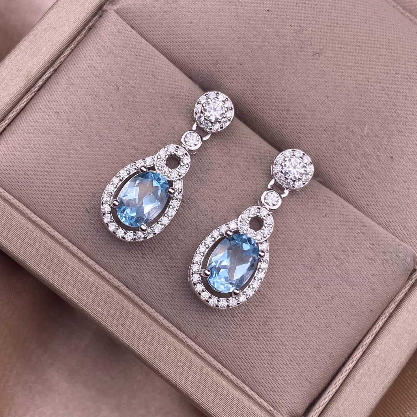 Topaz earrings S925, silver inlaid with full diamonds, exquisite and light luxury women's colored gemstone crystal short silver earrings and earrings