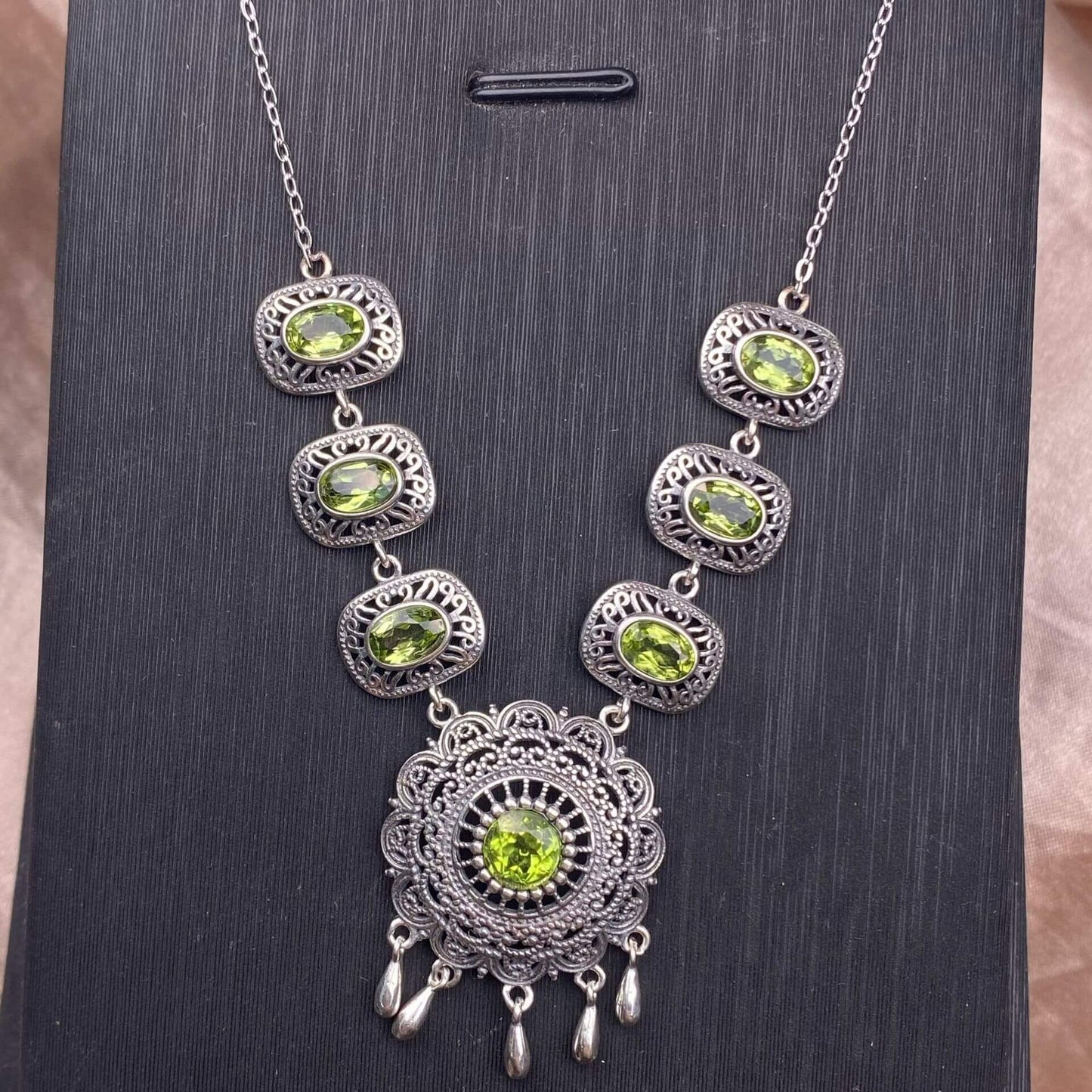 Citrine, black opal, black shell, garnet, purple dragon crystal, moonstone, purple tooth black, red jasper, jasper, golden fortune stone, copper hair crystal, gray moonlight, amethyst, s925 collarbone chain necklace