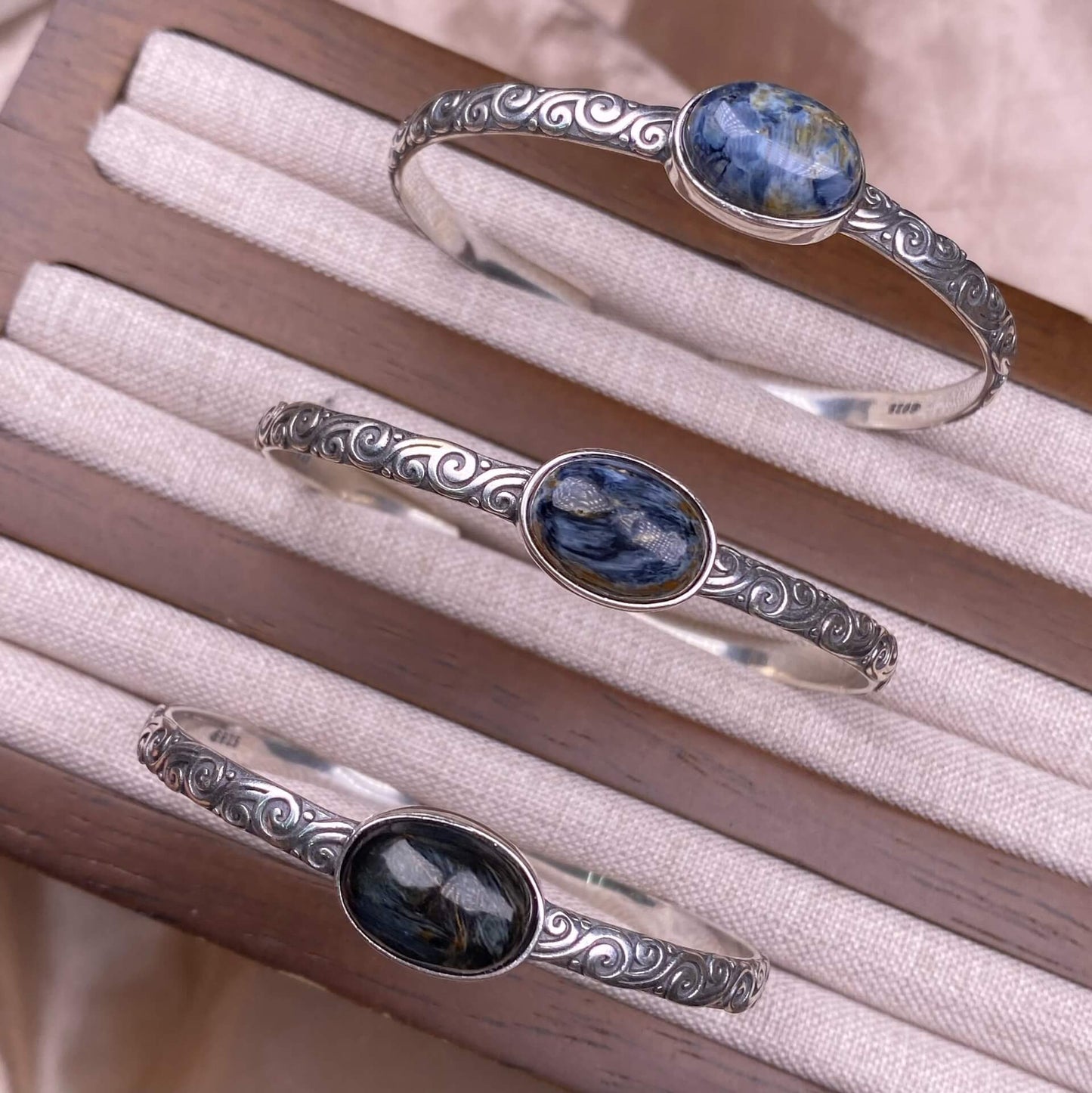 Old wax, green dragon crystal, south red, rose crystal, blue crystal, Peter stone bangle bracelet S925, silver inlaid, retro open bracelet