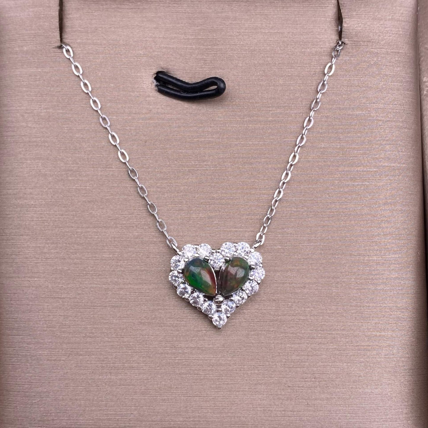 Heart-shaped necklace with a green gemstone Black Opal Opal, Pink topaz, tourmaline S925 necklace, silver inlaid with full diamonds, exquisite light luxury evening wear chain fashionable office lady