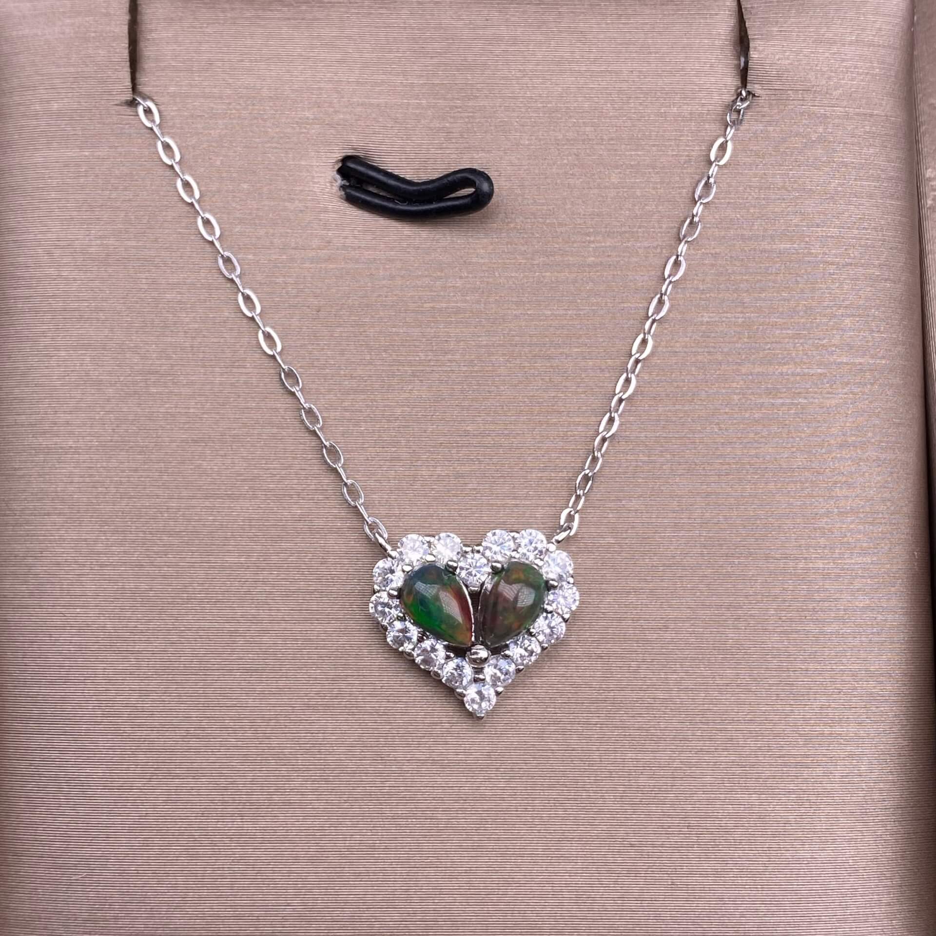 Heart-shaped necklace with a green gemstone Black Opal Opal, Pink topaz, tourmaline S925 necklace, silver inlaid with full diamonds, exquisite light luxury evening wear chain fashionable office lady