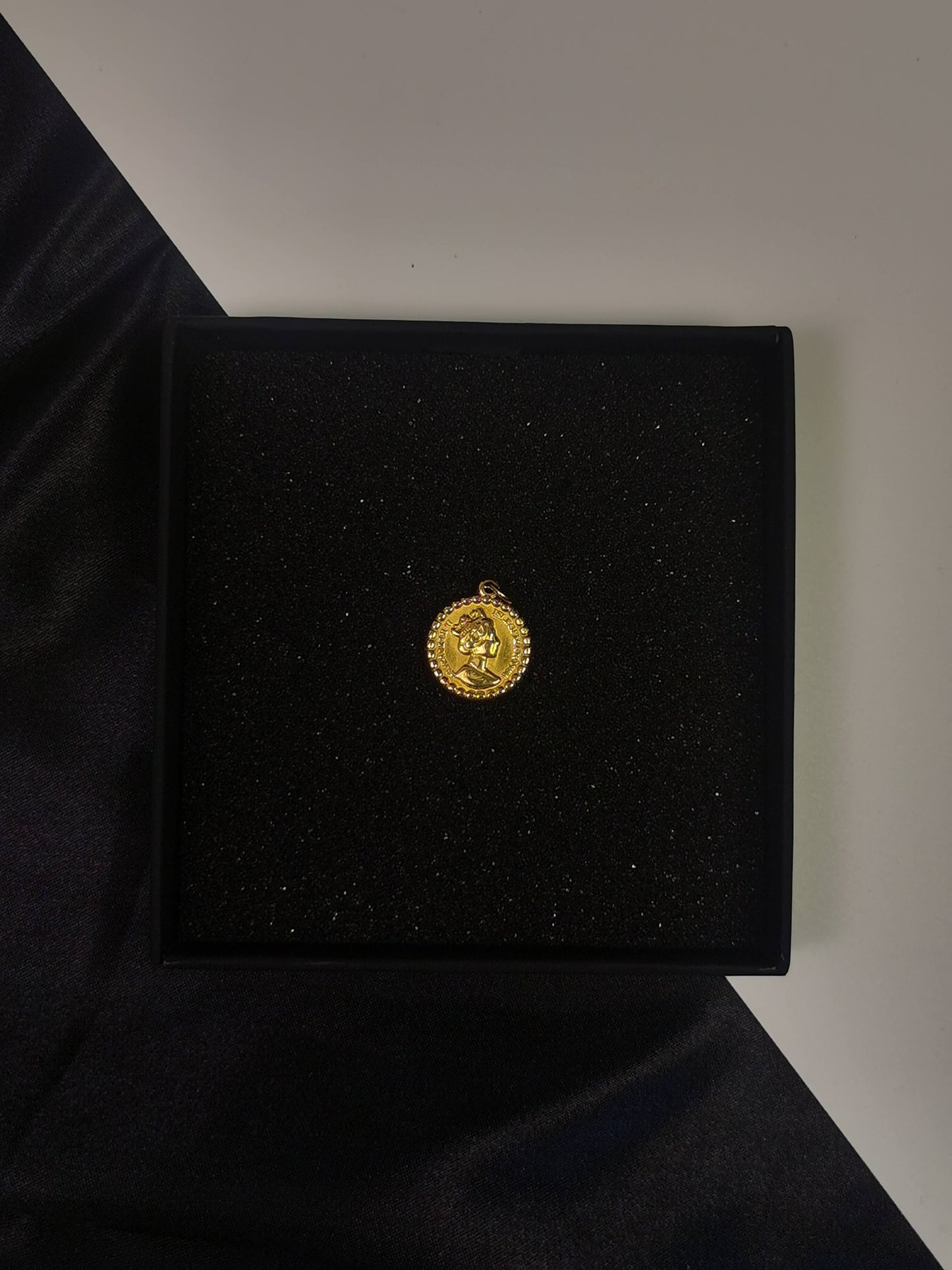 Coin element Pendant 18k gold-plated Titanium Steel Trendy Jewelry 2025 GMJP4C