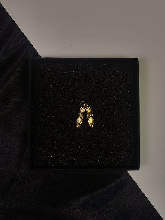 Clothes element Pendant 18k gold-plated Titanium Steel Trendy Jewelry 2025 GMJP8C