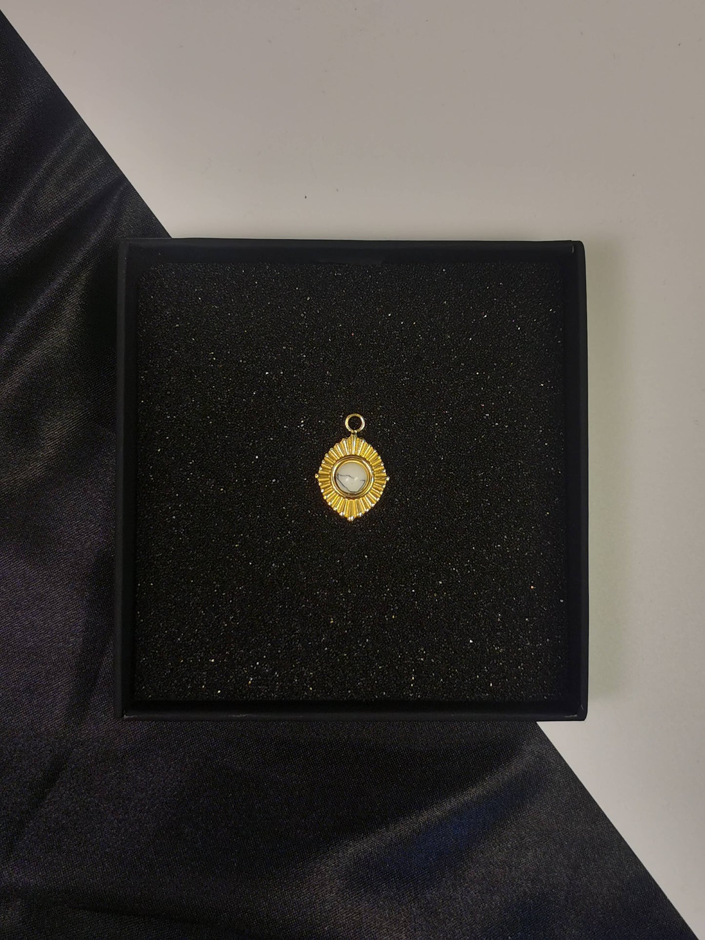 Coin element Pendant 18k gold-plated Titanium Steel Trendy Jewelry 2025 GMJP4C