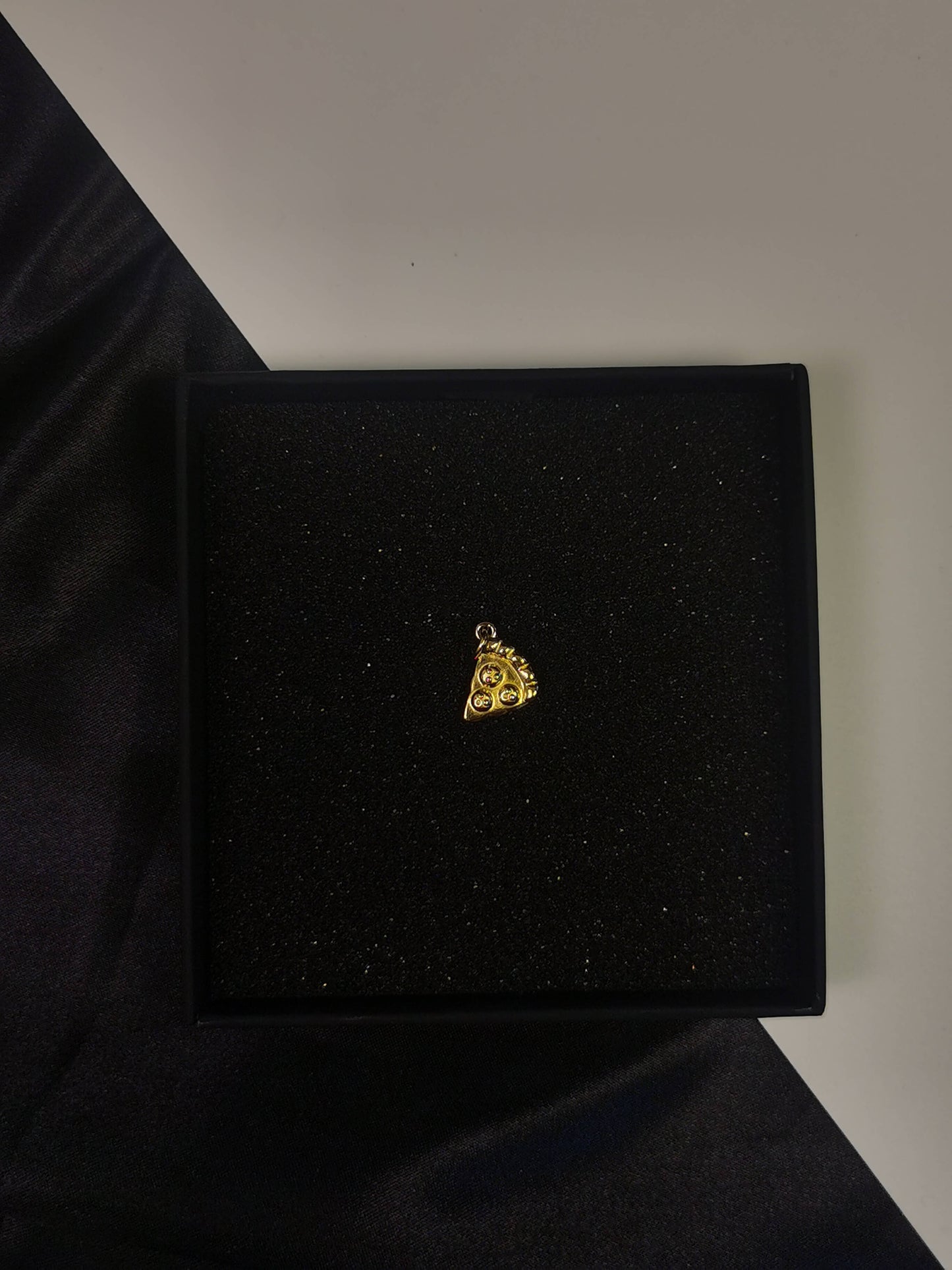 Food element Pendant 18k gold-plated Titanium Steel Trendy Jewelry 2025 GMJP5F