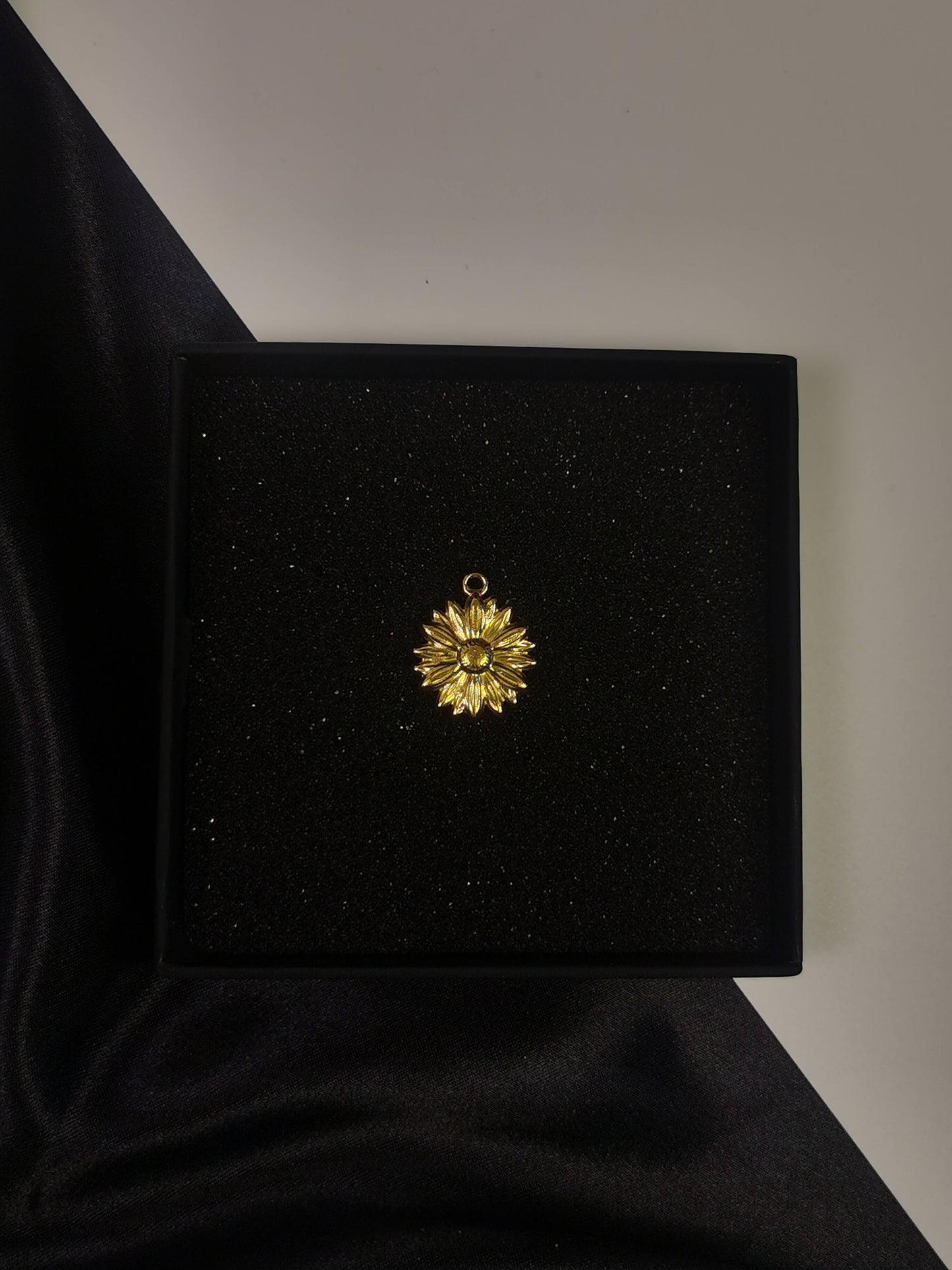 Flower element Pendant 18k gold-plated Titanium Steel Trendy Jewelry 2025 GMJP9Fl