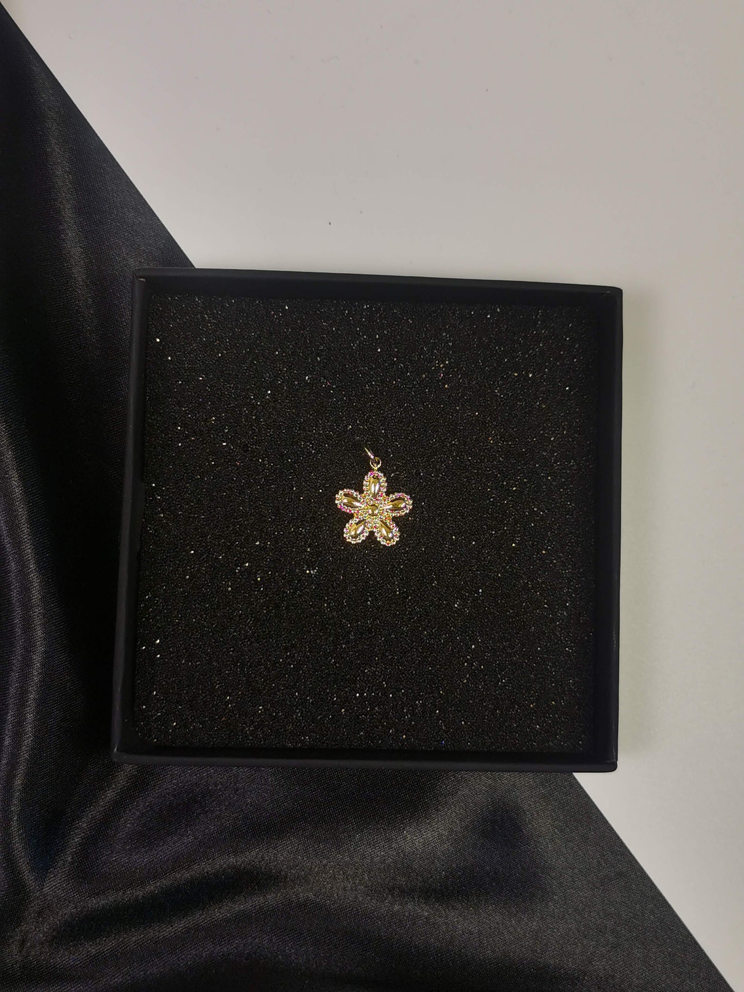 Flower element Pendant 18k gold-plated Titanium Steel Trendy Jewelry 2025 GMJP9Fl