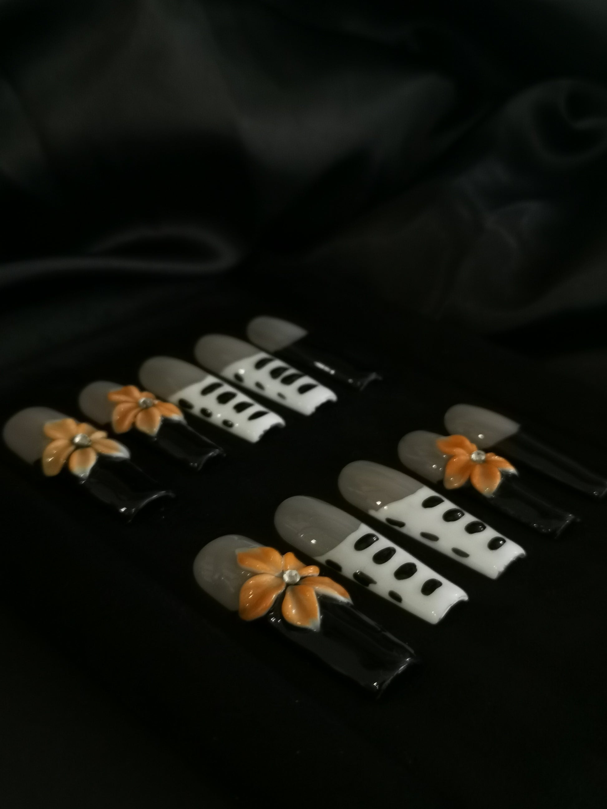 Handmade Nail art  black and white press on nails with 3d flower gel glue coffin stiletto square shaped 2