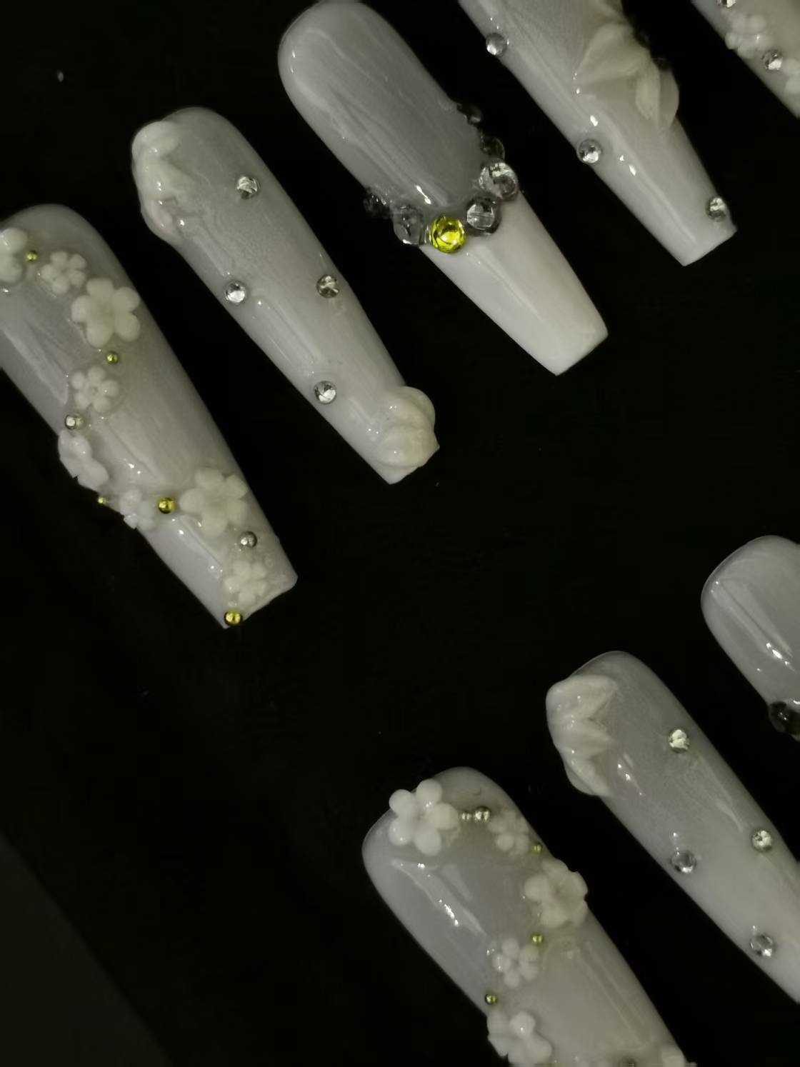 Handmade Nail art designs press on nails with 3d flower gel glue coffin stiletto square white nails with gemstones