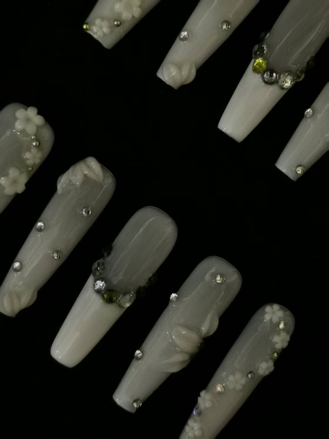 Handmade Nail art designs press on nails with 3d flower gel glue coffin stiletto square white nails with gemstones