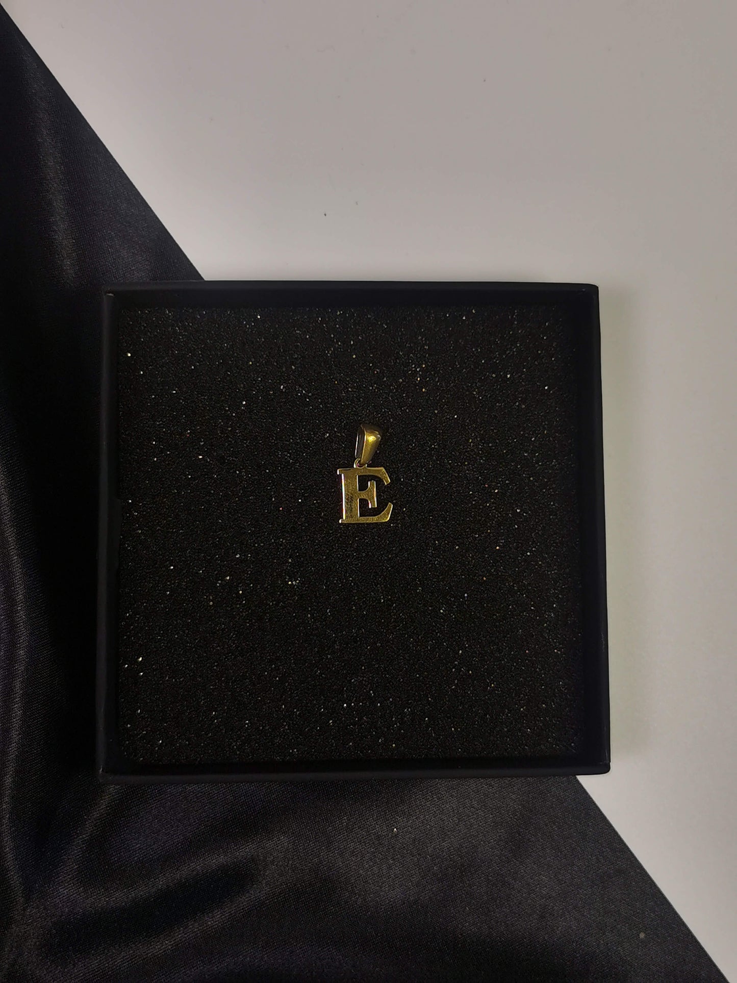 Initial element Pendant 18k gold-plated Titanium Steel Trendy Jewelry 2025 GMJP13In