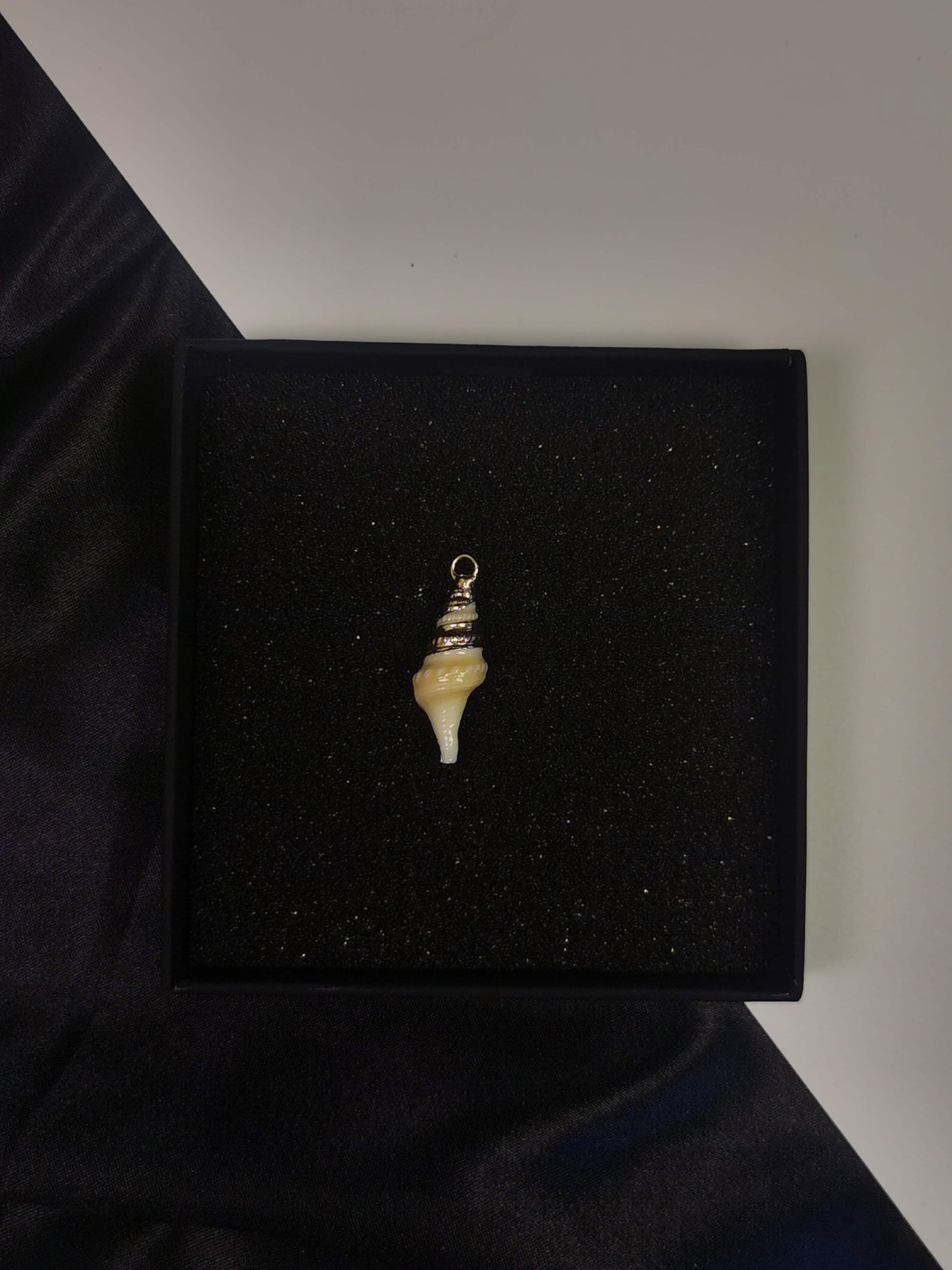 Shell element Pendant 18k gold-plated Titanium Steel Trendy Jewelry 2025 GMJP7S