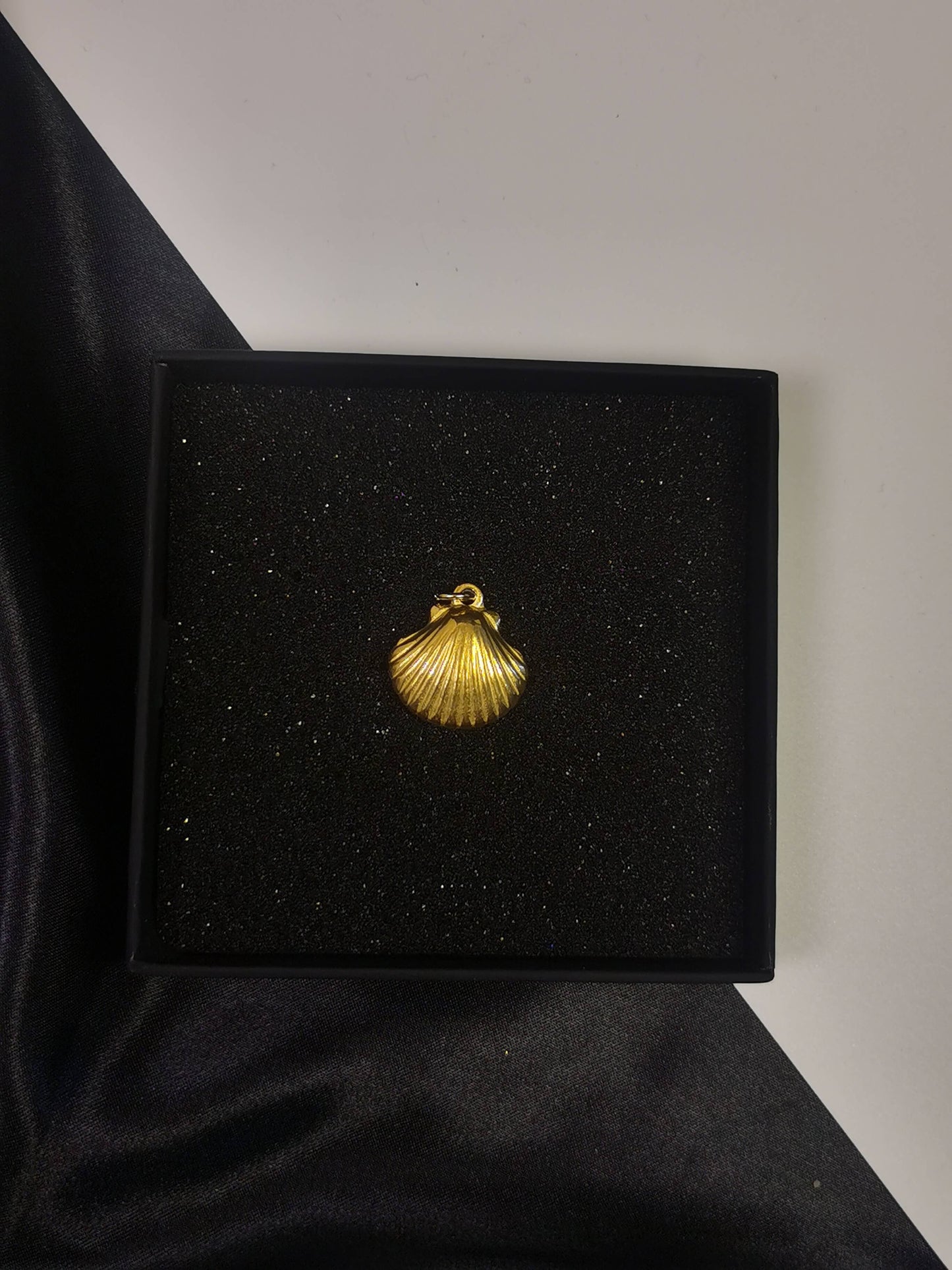 Shell element Pendant 18k gold-plated Titanium Steel Trendy Jewelry 2025 GMJP7S