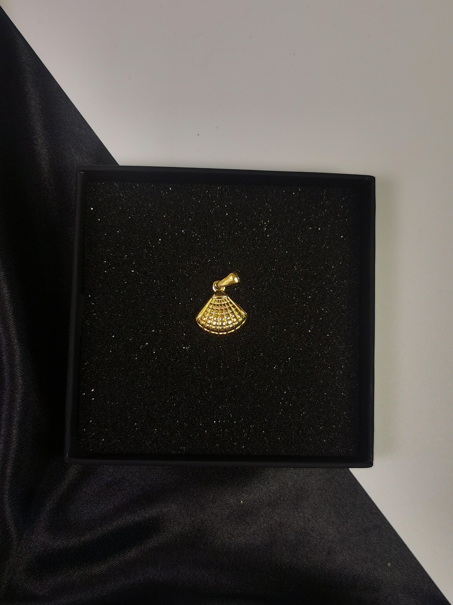 Shell element Pendant 18k gold-plated Titanium Steel Trendy Jewelry 2025 GMJP7S