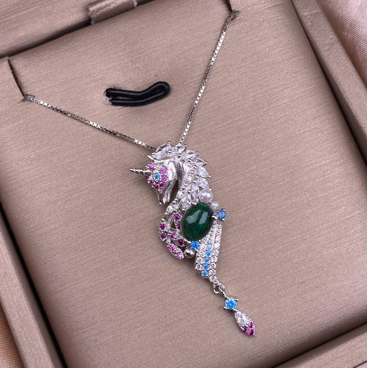 Unicorn-shaped necklace with gemstones black opal Peridot, garnet, citrine, pink topaz nature ston S925 sterling silver pendant necklace 