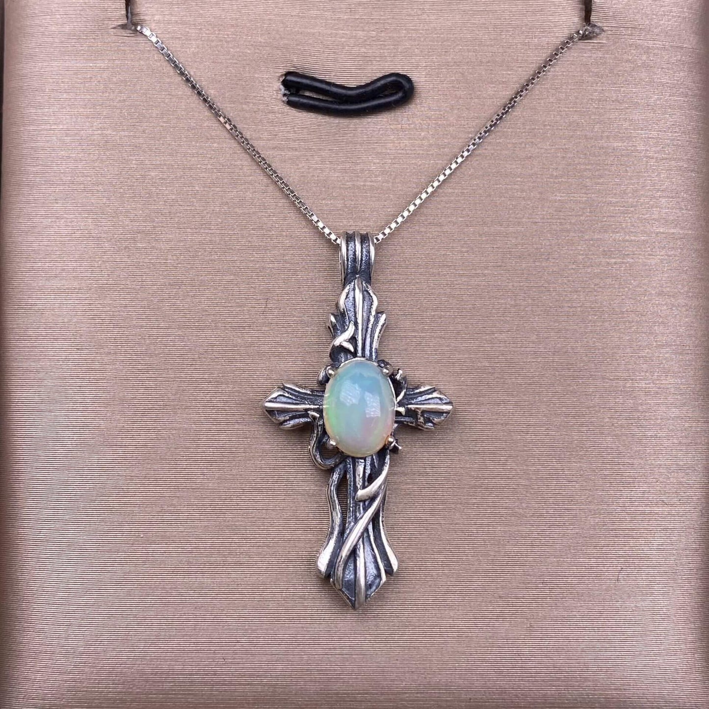 Opal, abalone shell, Larima sea crest stone, grey moonstone, aquamarine, jasper, citrine, turquoise, old waxS925 silver inlaid retro silver cross pendant, aged, personalized and fashionable OL necklace Pendant