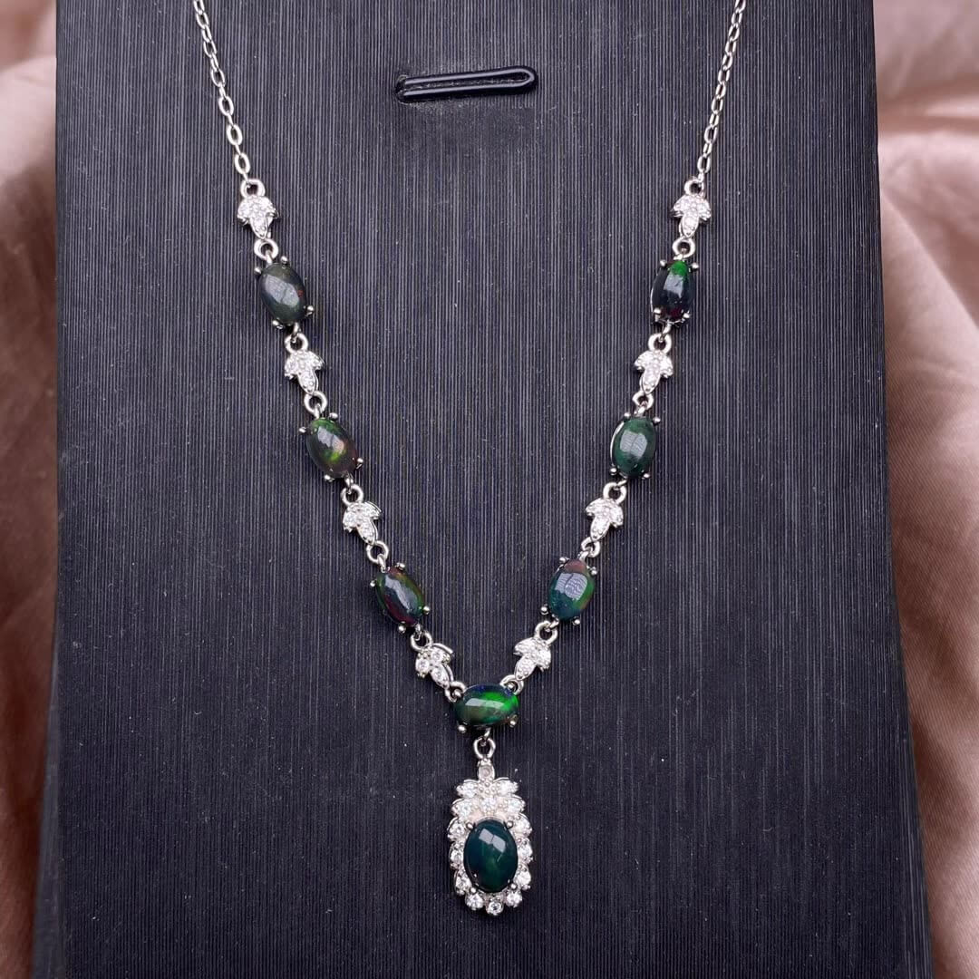 Opal/Black Opal/Turquoise/London blue topaz/Olivine/Garnet/ Hetian jade/Amethyst/Topaz S925 necklace, silver inlaid with full diamonds, exquisite light luxury evening wear chain, Opal collarbone chain, fashionable office lady