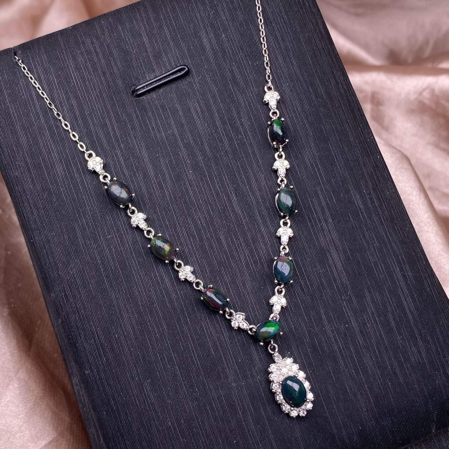 Opal/Black Opal/Turquoise/London blue topaz/Olivine/Garnet/ Hetian jade/Amethyst/Topaz S925 necklace, silver inlaid with full diamonds, exquisite light luxury evening wear chain, Opal collarbone chain, fashionable office lady