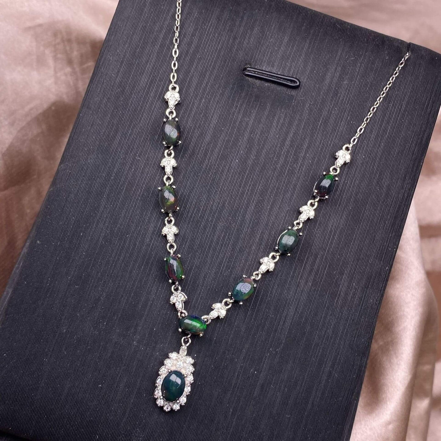 Opal/Black Opal/Turquoise/London blue topaz/Olivine/Garnet/ Hetian jade/Amethyst/Topaz S925 necklace, silver inlaid with full diamonds, exquisite light luxury evening wear chain, Opal collarbone chain, fashionable office lady