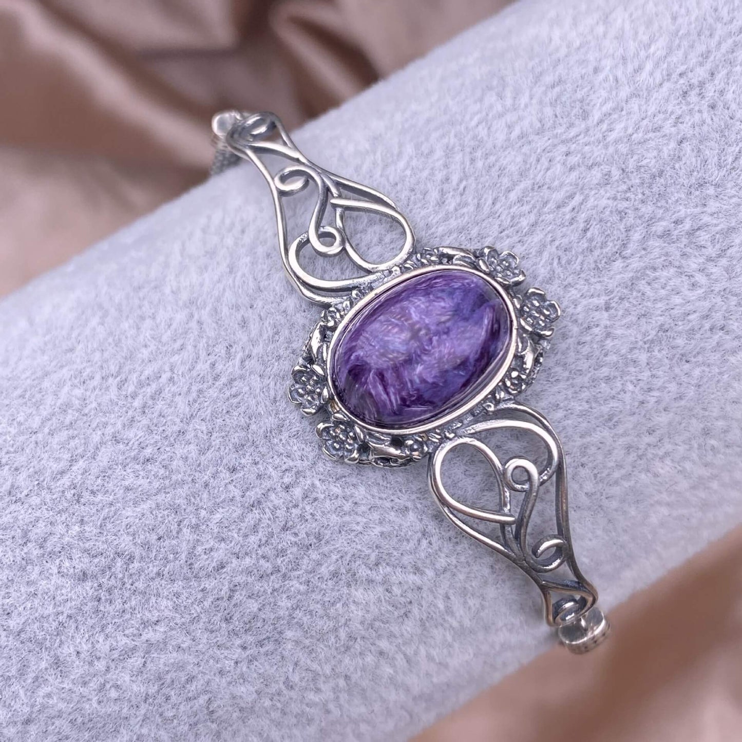 Garnet Blue Moonlight Grey Moonlight Amethyst Purple Dragon  Crystal Ghost Stone  bangle S925, silver inlaid with retro silver, personalized commuting, aged and fashionable women's colored gemstone crystal jewelry